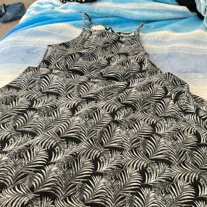 Black and white dress with leaves from forever 21